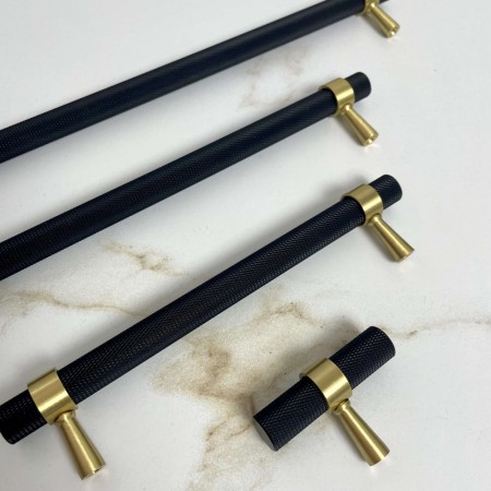 HÅNDTAK BERGEN - MATT SVART/Børstet messing